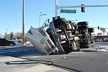 18 Wheeler Accident Attorney in Nashville – Trucking Roadway Dangers