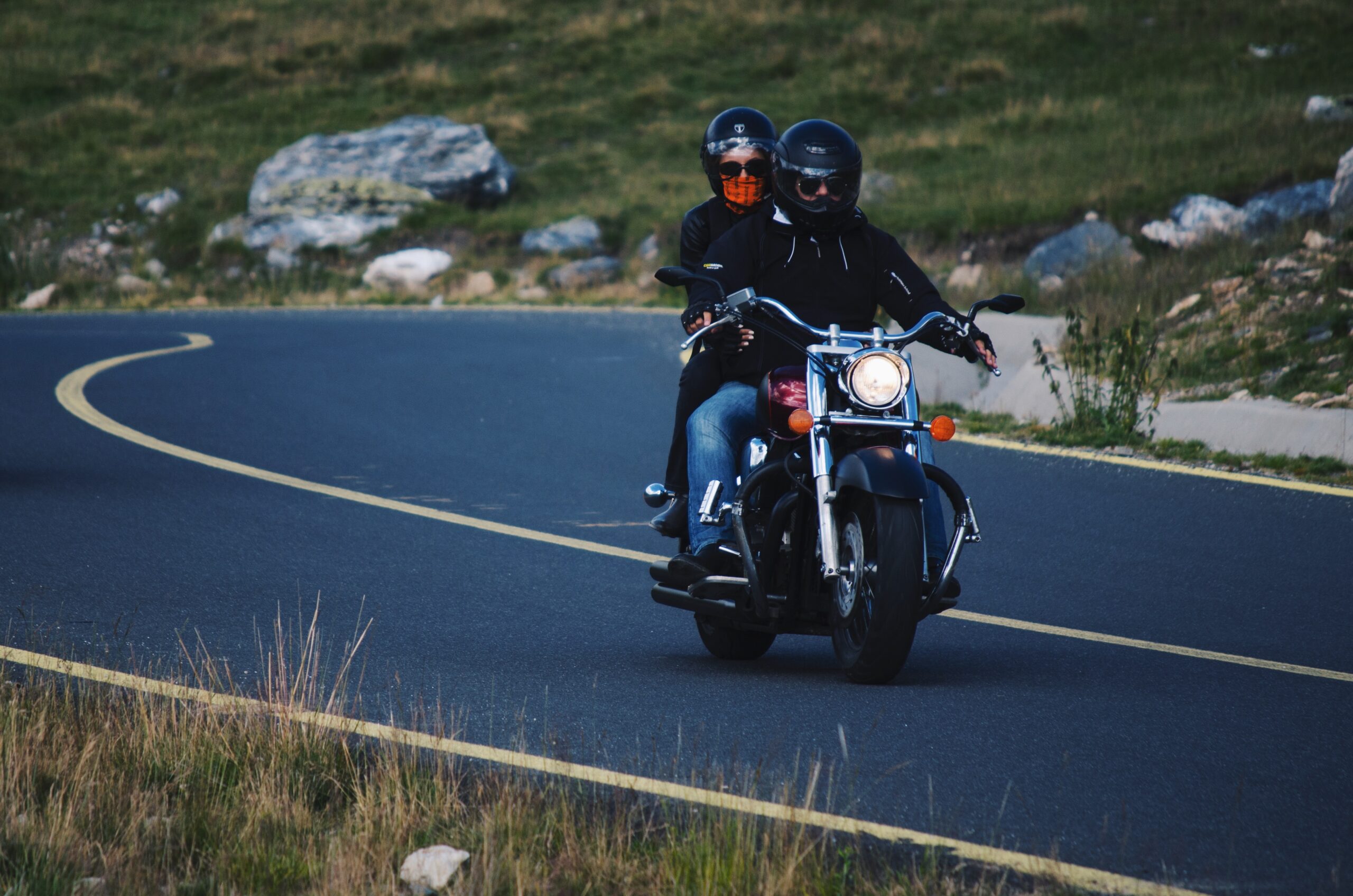 Tips To Remember When Riding Double on Motorcycle